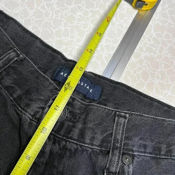 AEROPOSTALE Mom Short Black High Rise Ripped Jean Shorts Curvy Distressed SZ12 - Picture 8 of 9